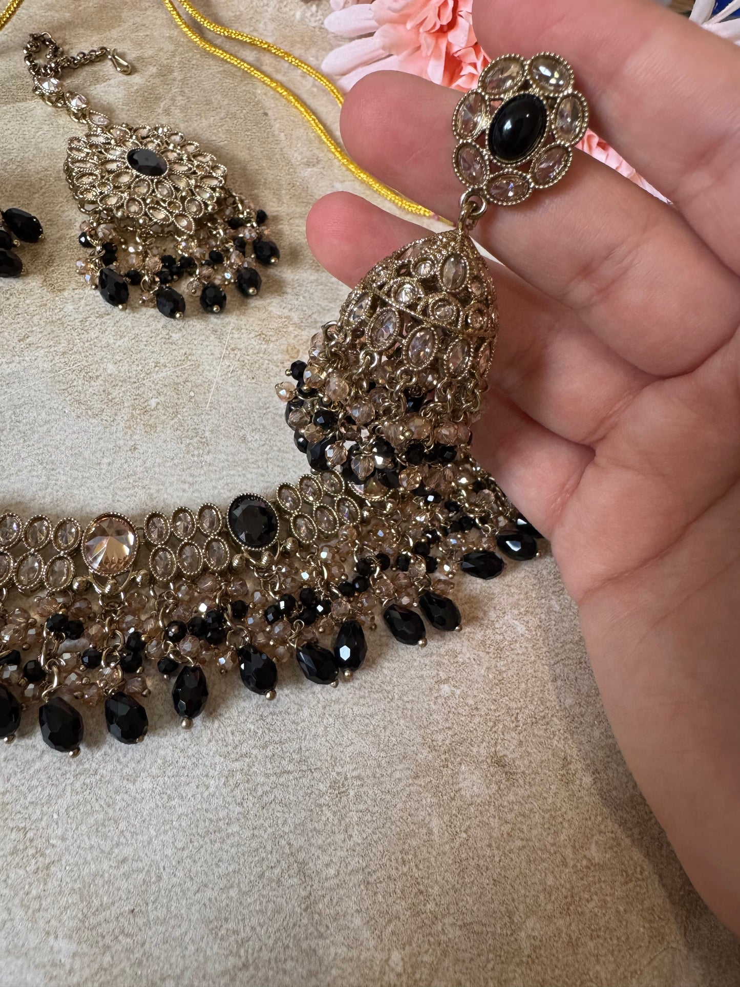 Hasrat Polki Necklace (Black)